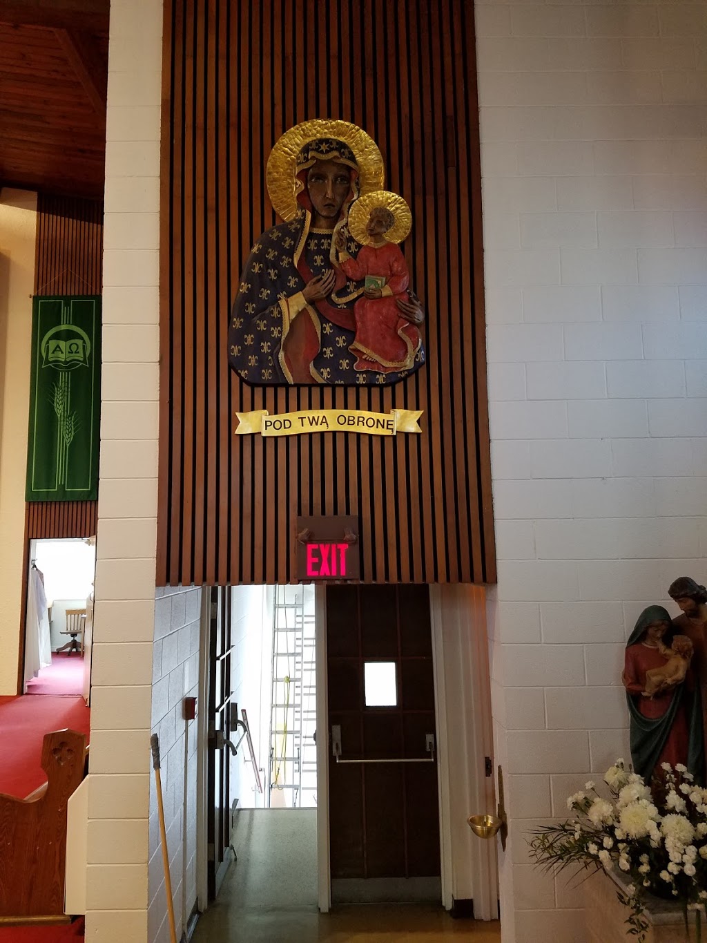 St. Teresa Roman Catholic Church | 100 Tenth St, Etobicoke, ON M8V 3G1, Canada | Phone: (416) 259-2933