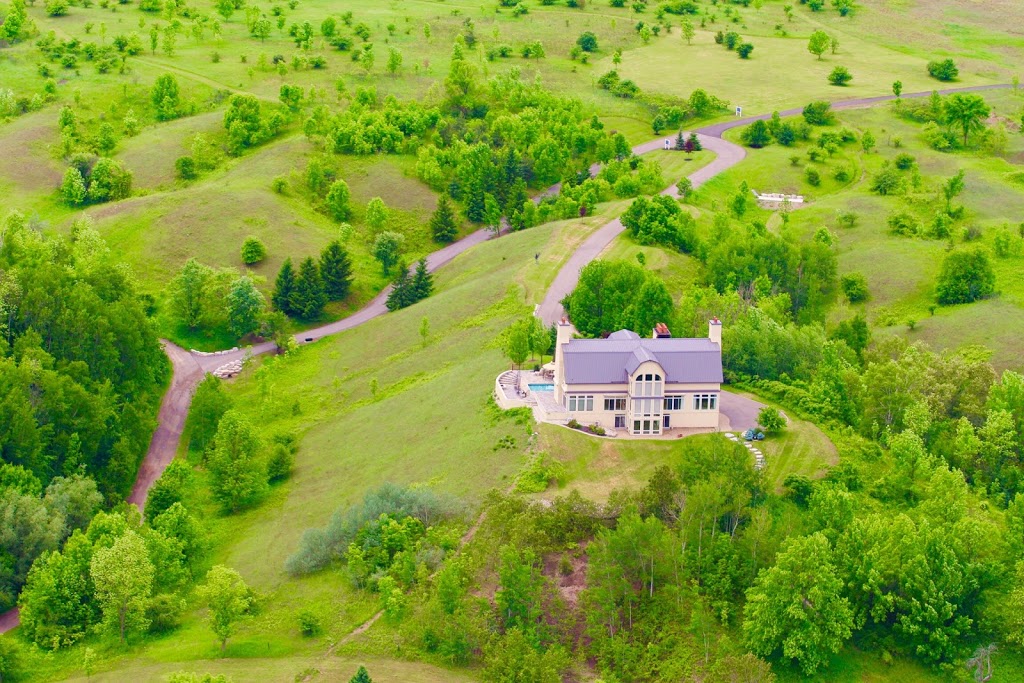 Windrush Estate Winery | 3100 Concession Rd 3 Adjala, Palgrave, ON L0N 1P0, Canada | Phone: (905) 729-0060