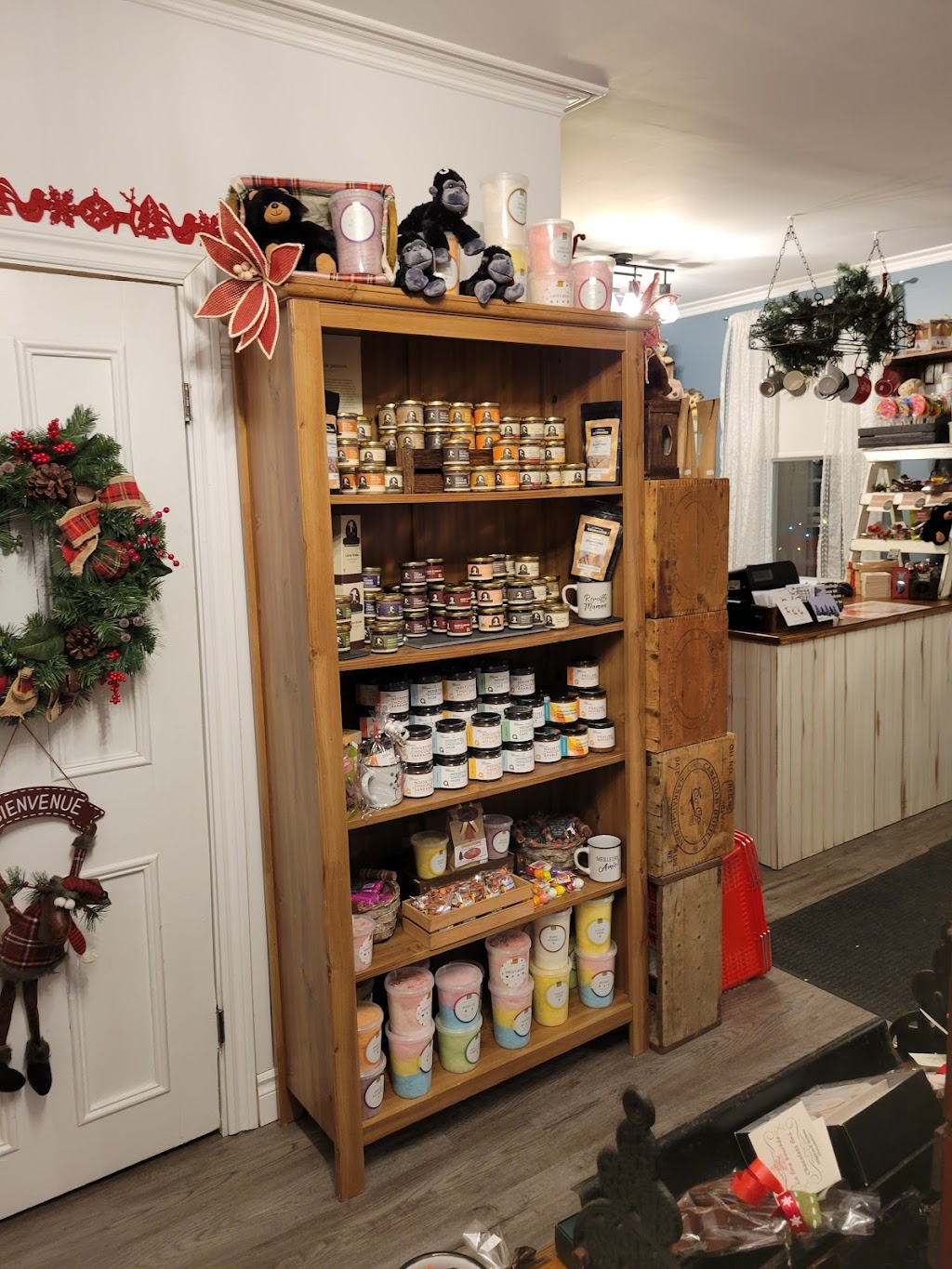 Stéphane Buteau chocolatier | 250 Rue Brassard, Saint-Michel-des-Saints, QC J0K 3B0, Canada | Phone: (450) 833-1866