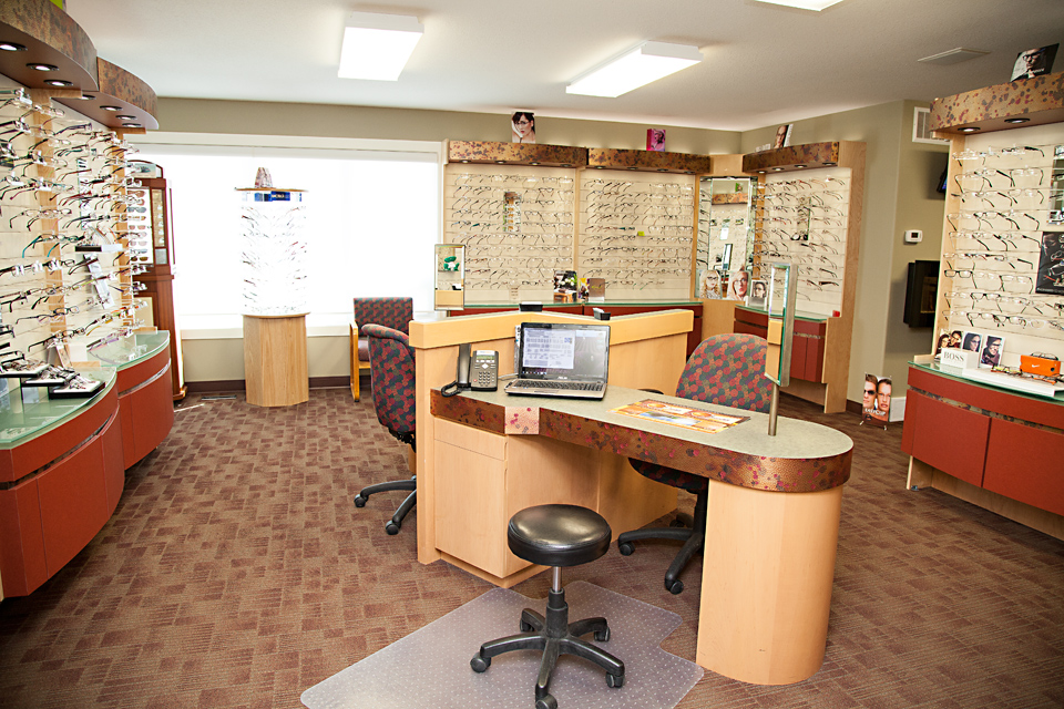 Doctors Vision Care Martensville | 12 2 St S, Martensville, SK S0K 2T0, Canada | Phone: (306) 651-3311