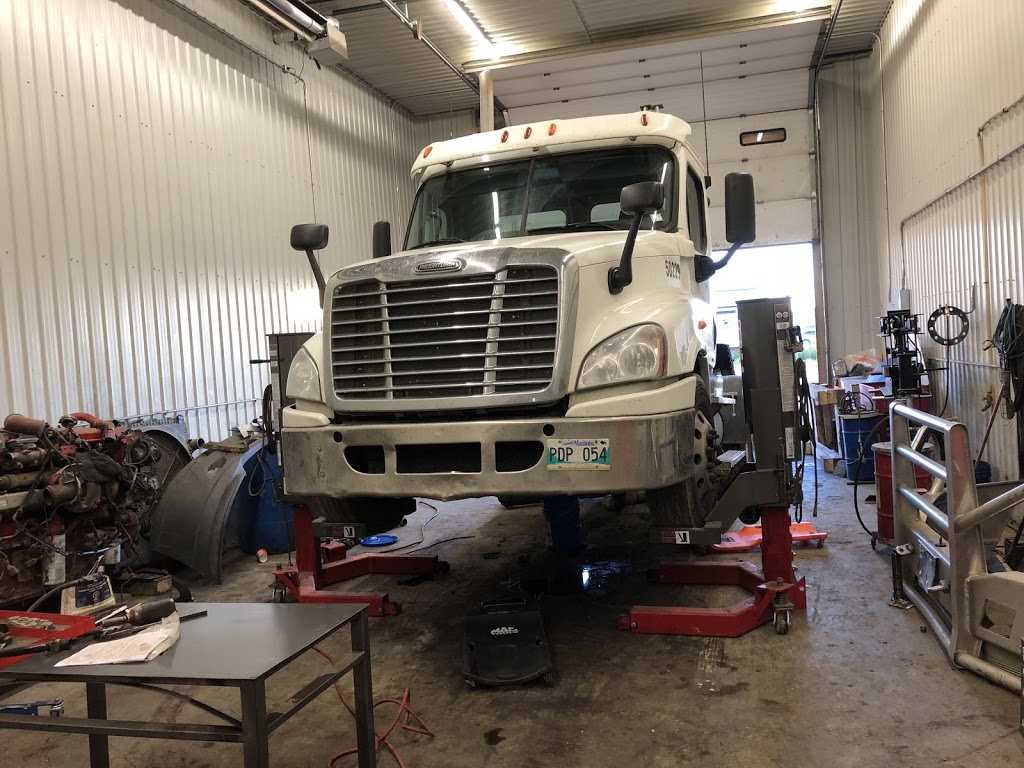 Akal Truck and Trailer Centre Inc. | 200 Transport Rd, Oakbank, MB R0E 1J0, Canada | Phone: (204) 777-0460