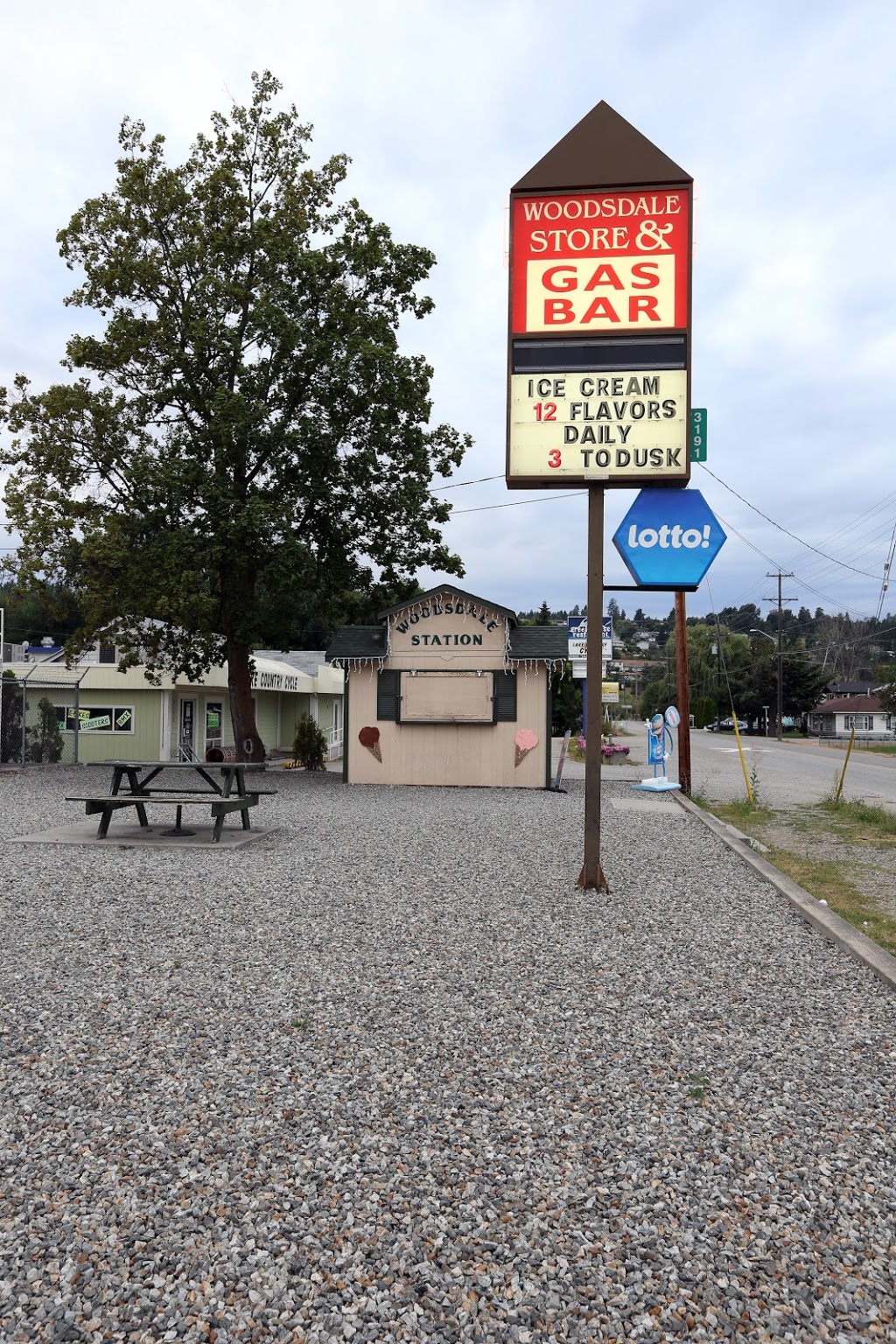 Woodsdale General Store | 3191 Woodsdale Rd, Lake Country, BC V4V 1X7, Canada | Phone: (250) 766-4677