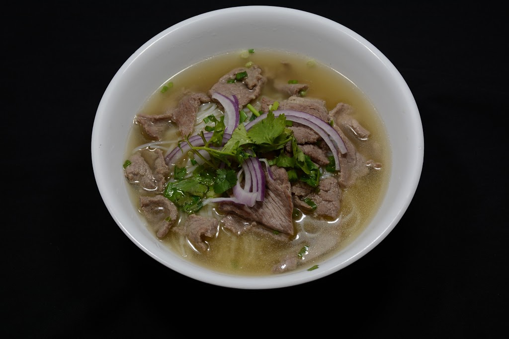Dan Dan Asian Diner | 4140 Walker Rd, Windsor, ON N8W 3T5, Canada | Phone: (519) 969-3888