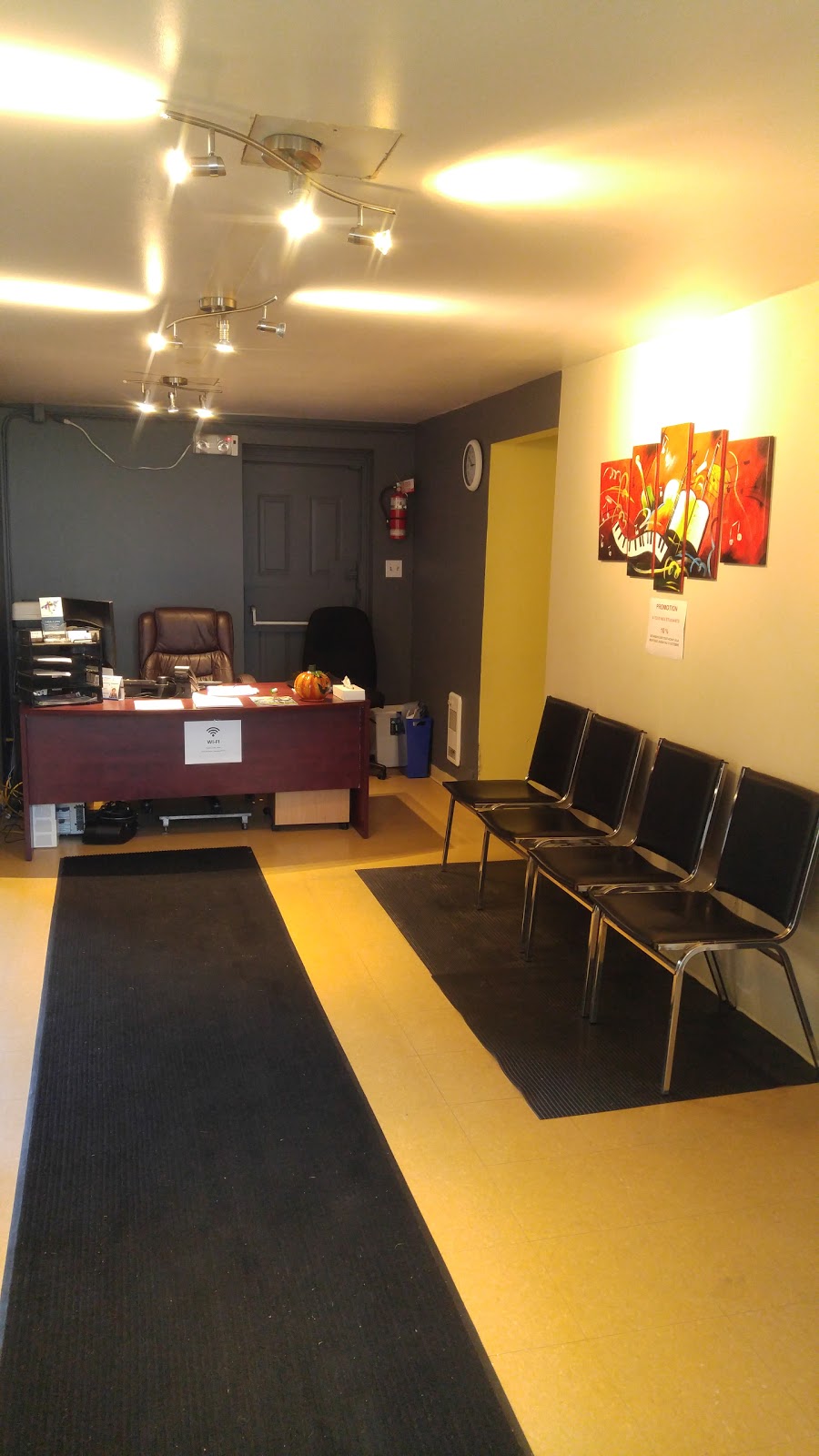 École et magasin de musique Claude Debussy | 3540 Rue Rocheleau, Saint-Hubert, QC J3Y 4T7, Canada | Phone: (450) 678-8416