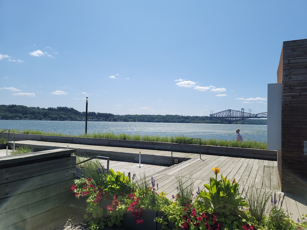Cageux Wharf | 2795 Bd Champlain, Québec, QC G1K 4J9, Canada | Phone: (418) 646-7987