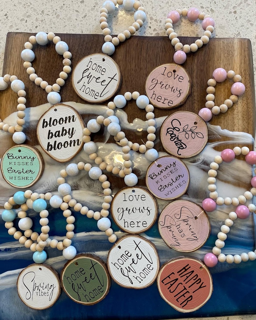 Cozy Nook Creations | 217 Montgomery Ave, Whitby, ON L1M 0B8, Canada | Phone: (647) 822-8405