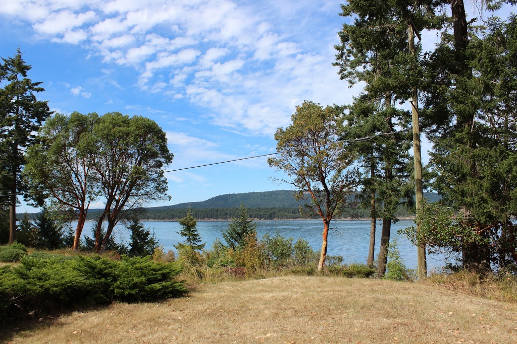 Mineral Springs Resort | 1460 N Beach Rd, Salt Spring Island, BC V8K 1J4, Canada | Phone: (250) 537-4111