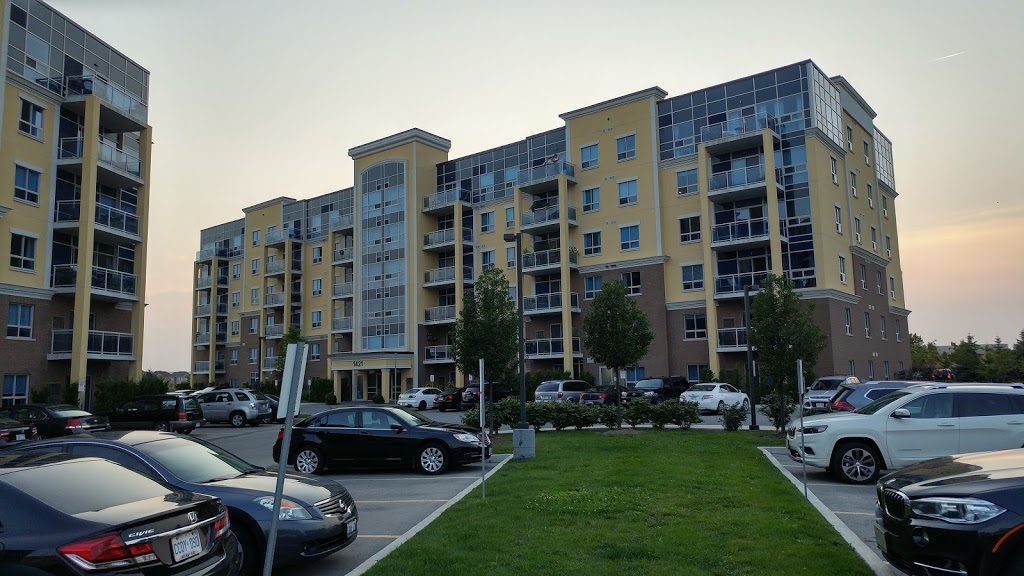 Clarke Neighbourhood Park (North) | 1170 Laurier Ave, Milton, ON L9T 0W9, Canada