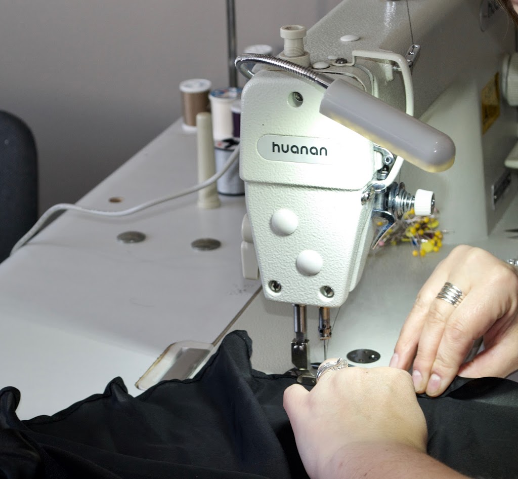 Clothing Alterations by Ewa | 23 Hayhurst Rd, Brantford, ON N3R 2Z3, Canada | Phone: (519) 732-2753