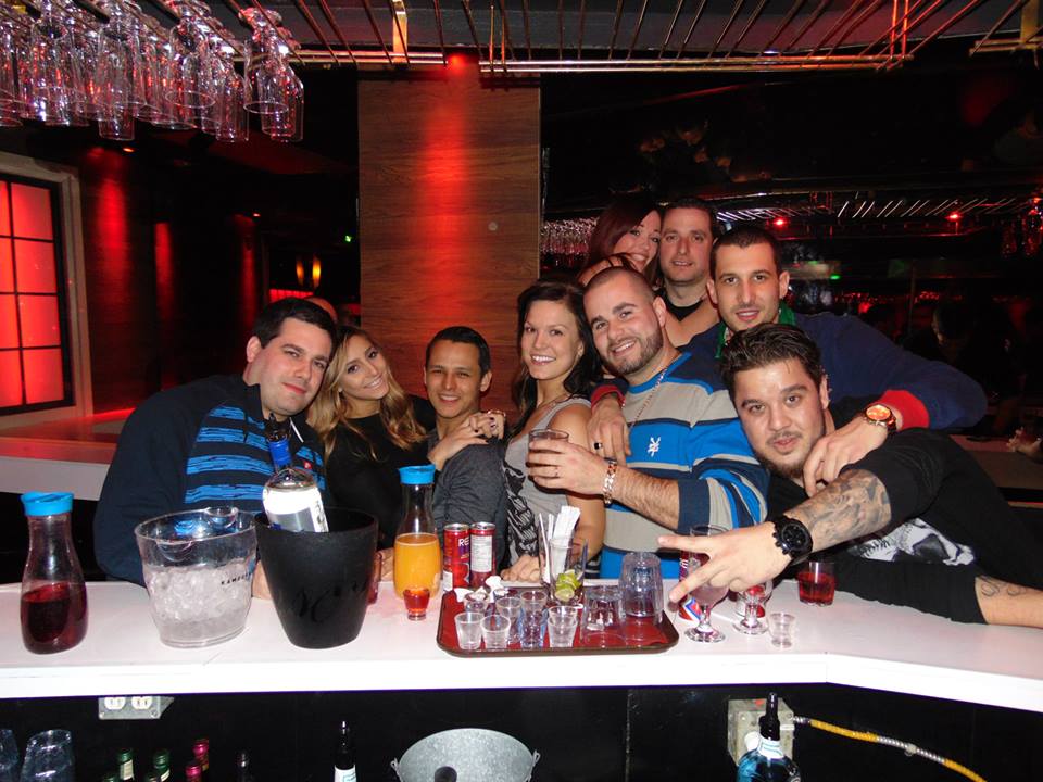 Le Lovers Nightclub | 8245 Boulevard Taschereau local a16, Brossard, QC J4Y 1A4, Canada | Phone: (450) 445-2525