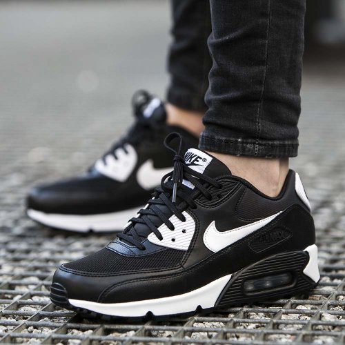 Best Sneakers | 2945 Jacklin Rd, Victoria, BC V9B 5E3, Canada | Phone: (250) 391-9140