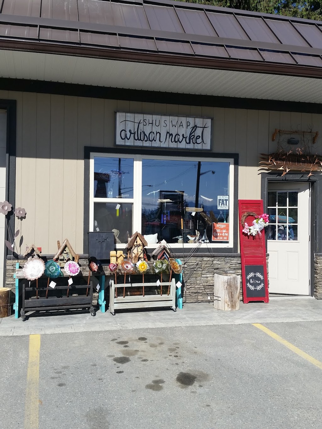 Shuswap Artisan Market | 1204 Notch Hill Rd #7, Sorrento, BC V0E 2W2, Canada | Phone: (778) 490-5141