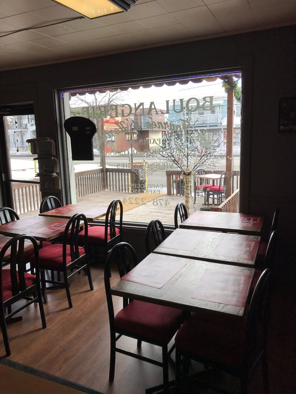 Boulangerie La Fournée DHortensia | 187 Boulevard Ste Anne, Sainte-Anne-des-Plaines, QC J0N 1H0, Canada | Phone: (450) 478-2224