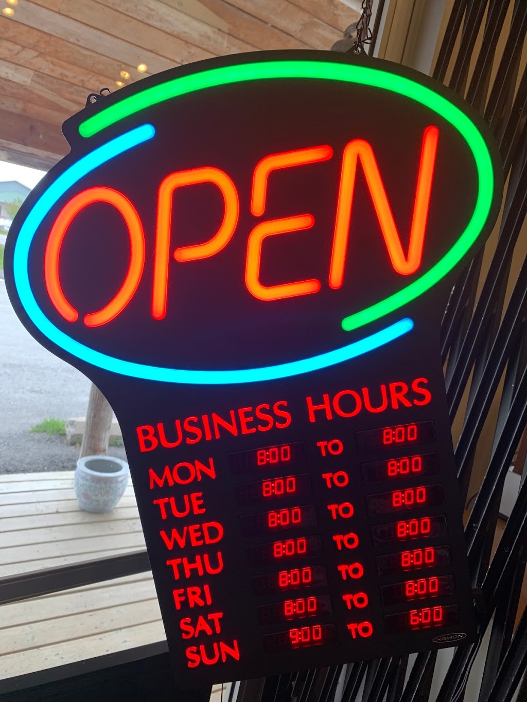 Smokin Pitstop | 777B ON-49, Deseronto, ON K0K 1X0, Canada | Phone: (613) 396-2777