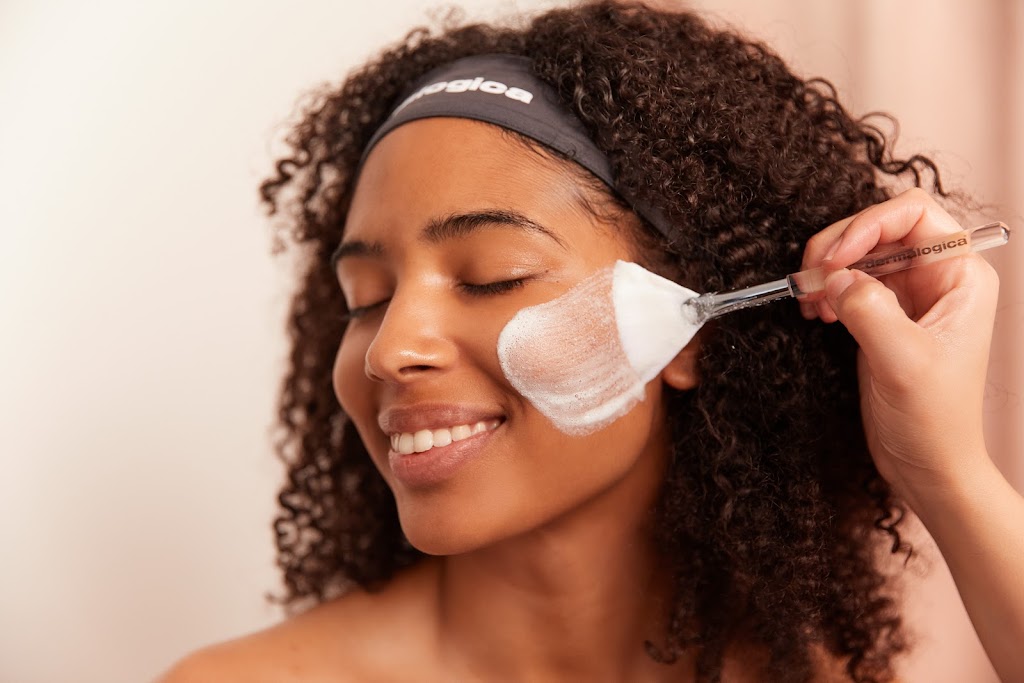 Elysian Beauty | 2838 Gothwood Pl, Gloucester, ON K1T 2V5, Canada | Phone: (613) 700-5551