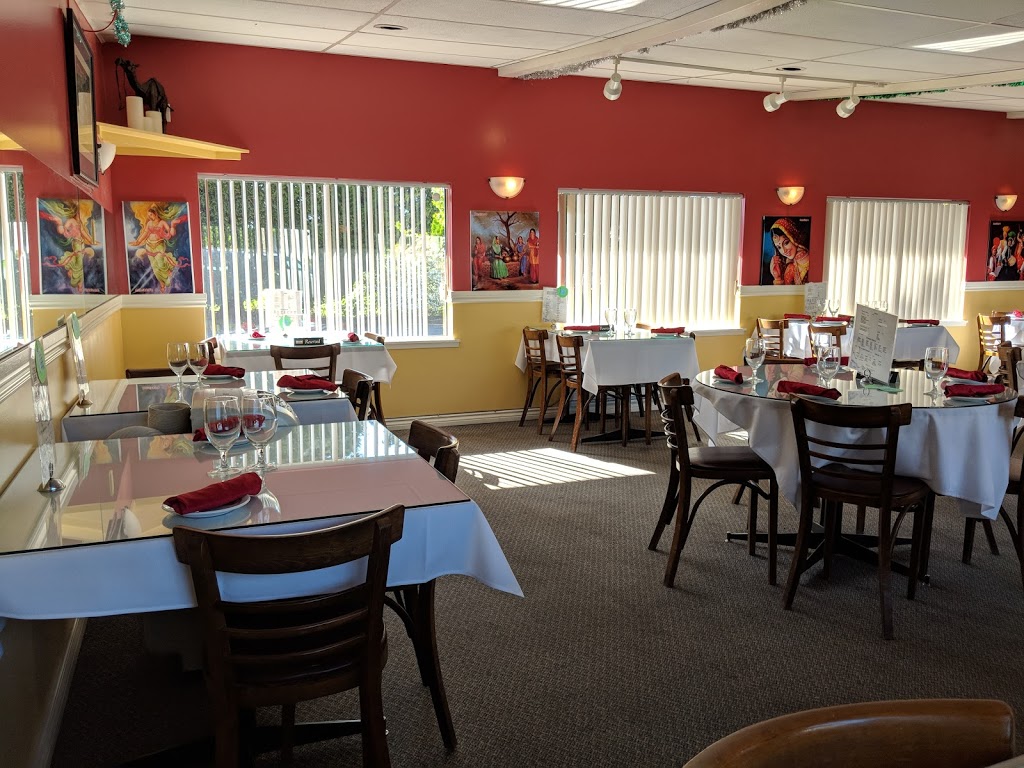 Amrikkos Indian Grill | 487 Island Hwy E, Parksville, BC V9P 1T5, Canada | Phone: (250) 951-0682