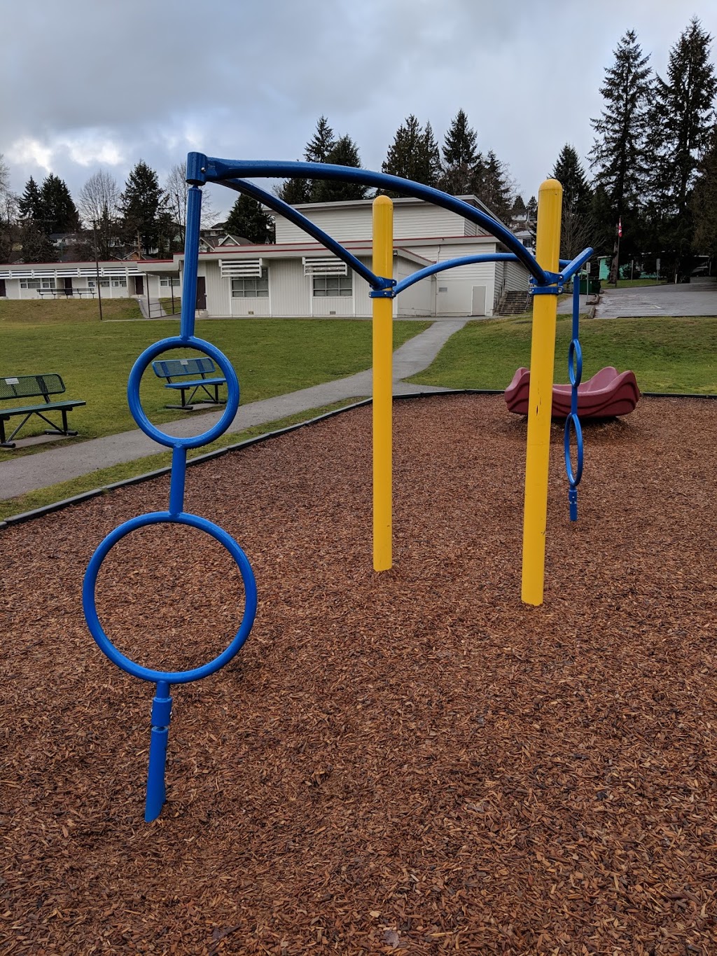 Gilpin Elementary School | 5490 Eglinton St, Burnaby, BC V5G 2B2, Canada | Phone: (604) 296-9014