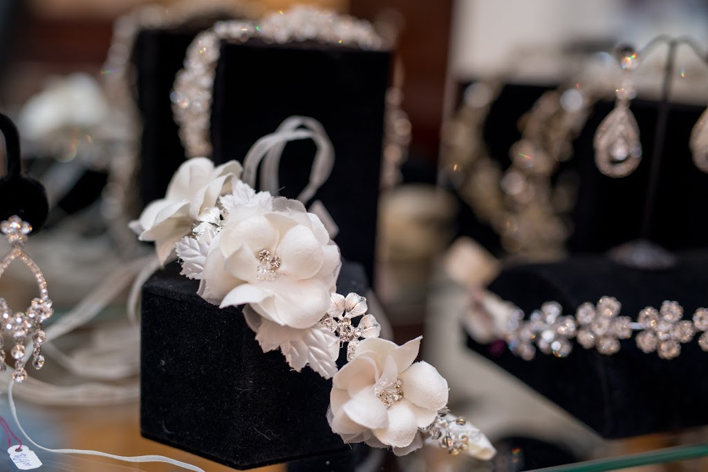The Gown | 17665 Leslie St unit 26, Newmarket, ON L3Y 3E3, Canada | Phone: (289) 466-1010