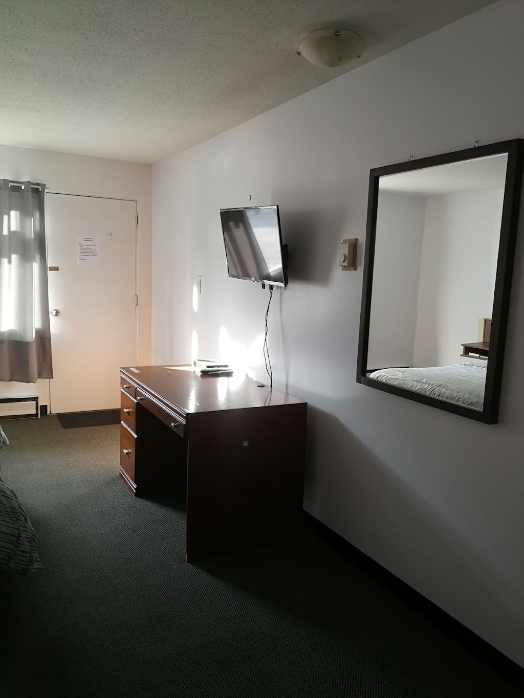 Sundowner Motel | 1085 Trans-Canada Hwy, Cache Creek, BC V0K 1H0, Canada | Phone: (250) 457-6216
