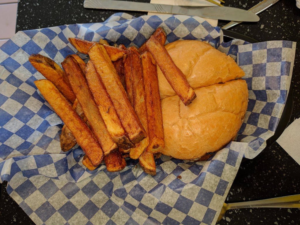 Caitlins | 5210 9th Ave, Okanagan Falls, BC V0H 1R0, Canada | Phone: (250) 497-7822