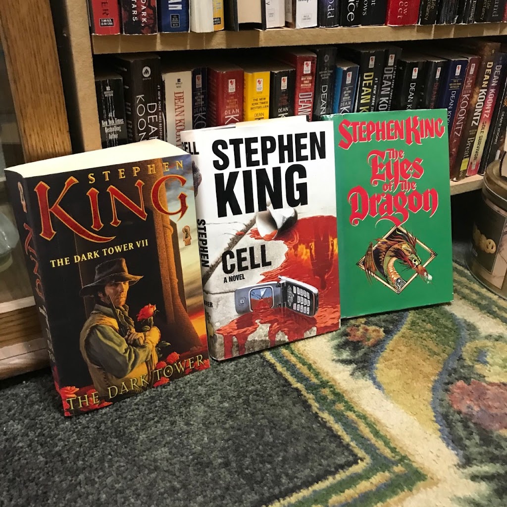 Fly By Night Books and Antiques | 792 Brant St, Burlington, ON L7R 2J2, Canada | Phone: (905) 484-9948