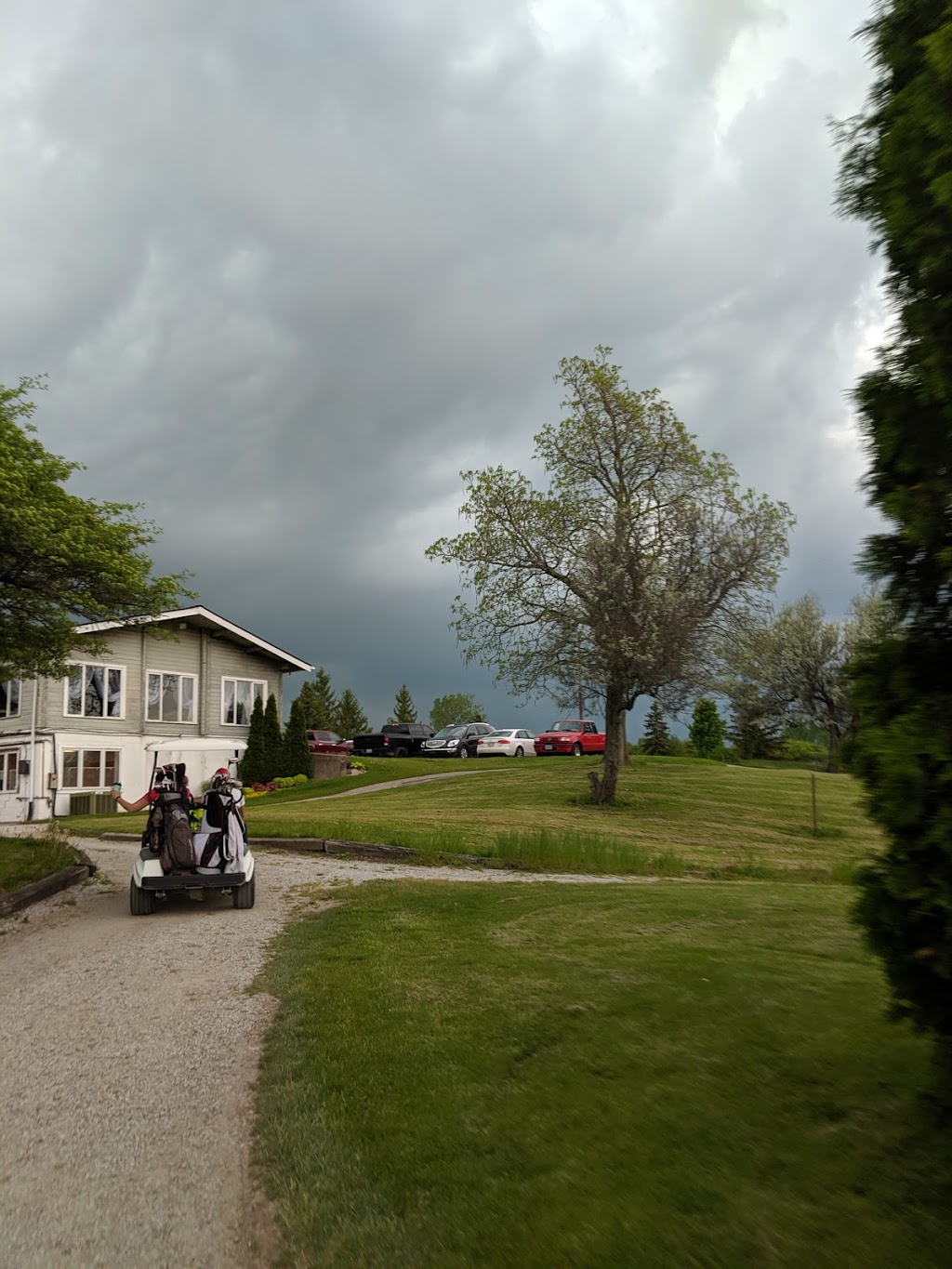 St. Clair Parkway Golf Course | 132 Moore Line, Mooretown, ON N0N 1M0, Canada | Phone: (519) 867-2160
