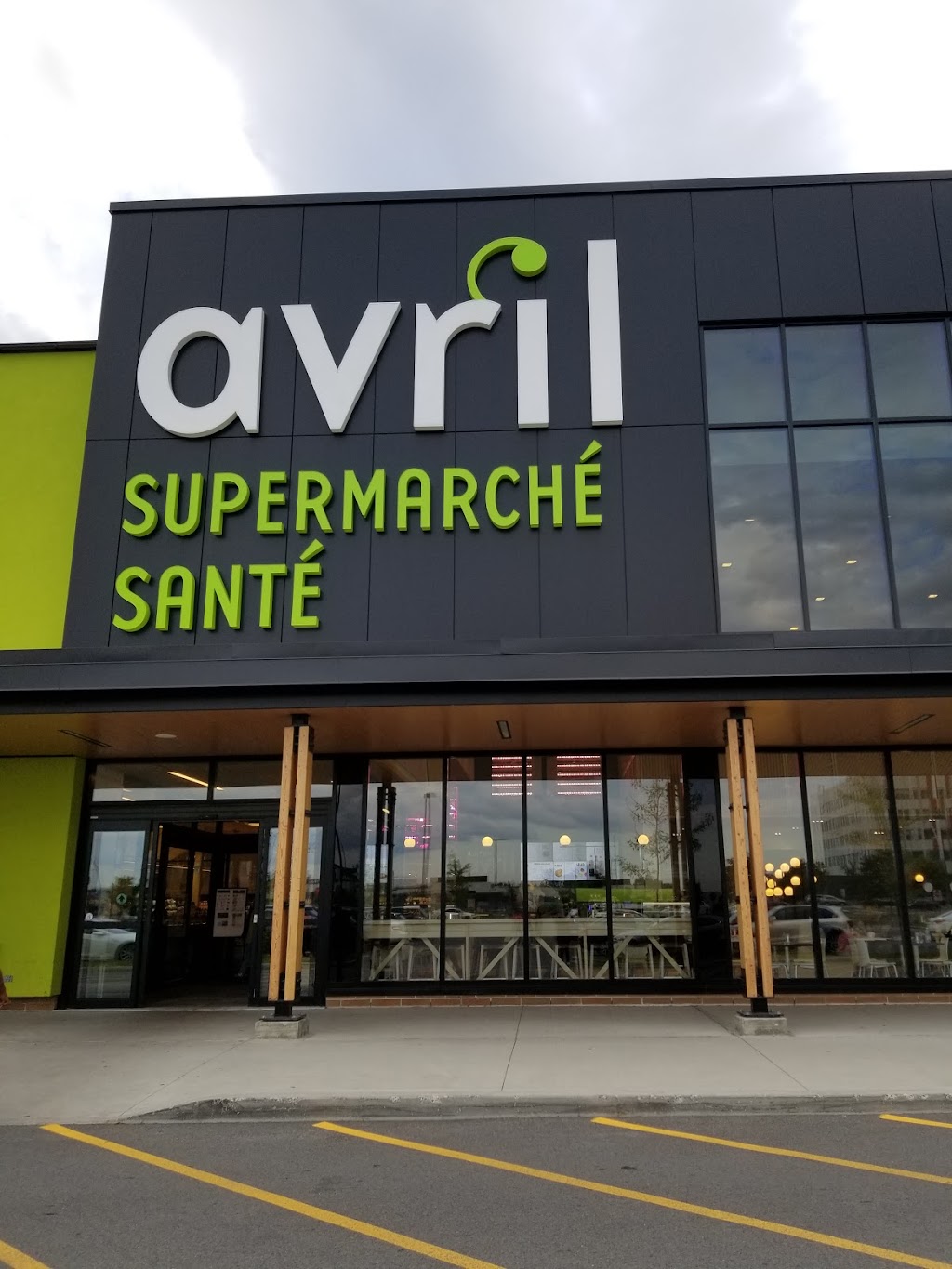 Avril Supermarché Santé | 1600 Boul. le Corbusier local A-1, Laval, QC H7S 1Z2, Canada | Phone: (450) 557-6446