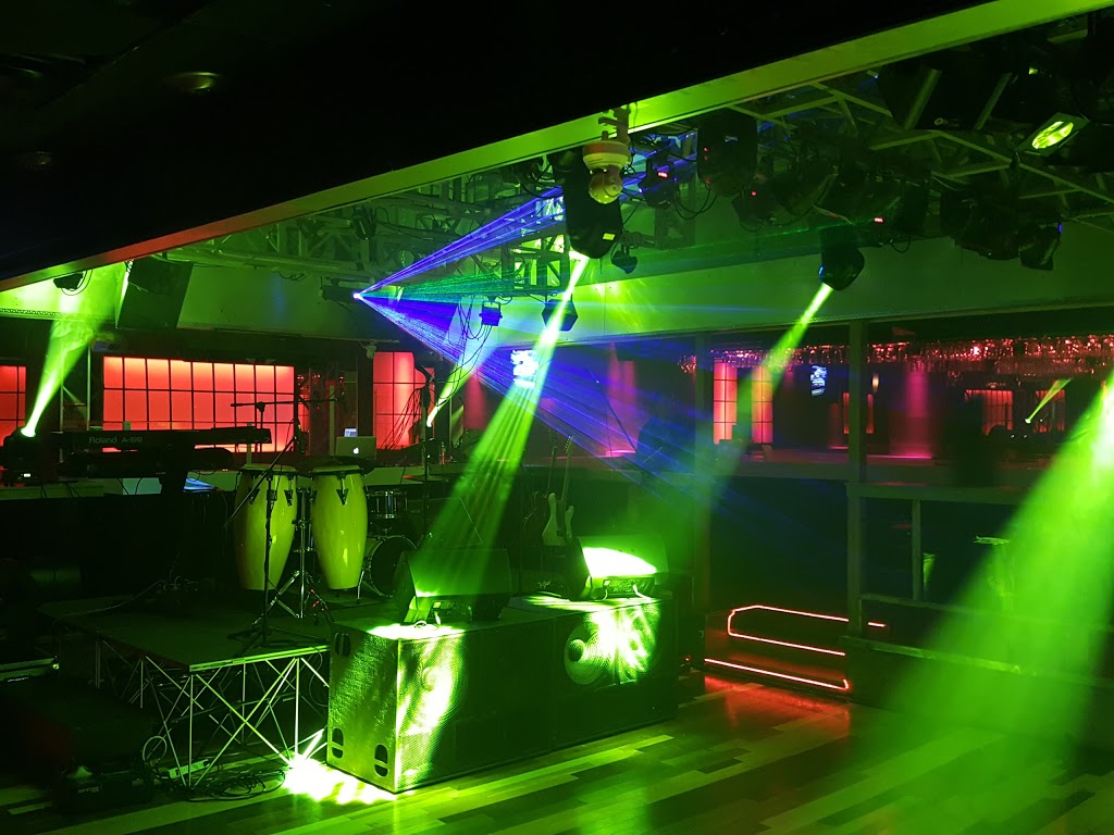 Le Lovers Nightclub | 8245 Boulevard Taschereau local a16, Brossard, QC J4Y 1A4, Canada | Phone: (450) 445-2525
