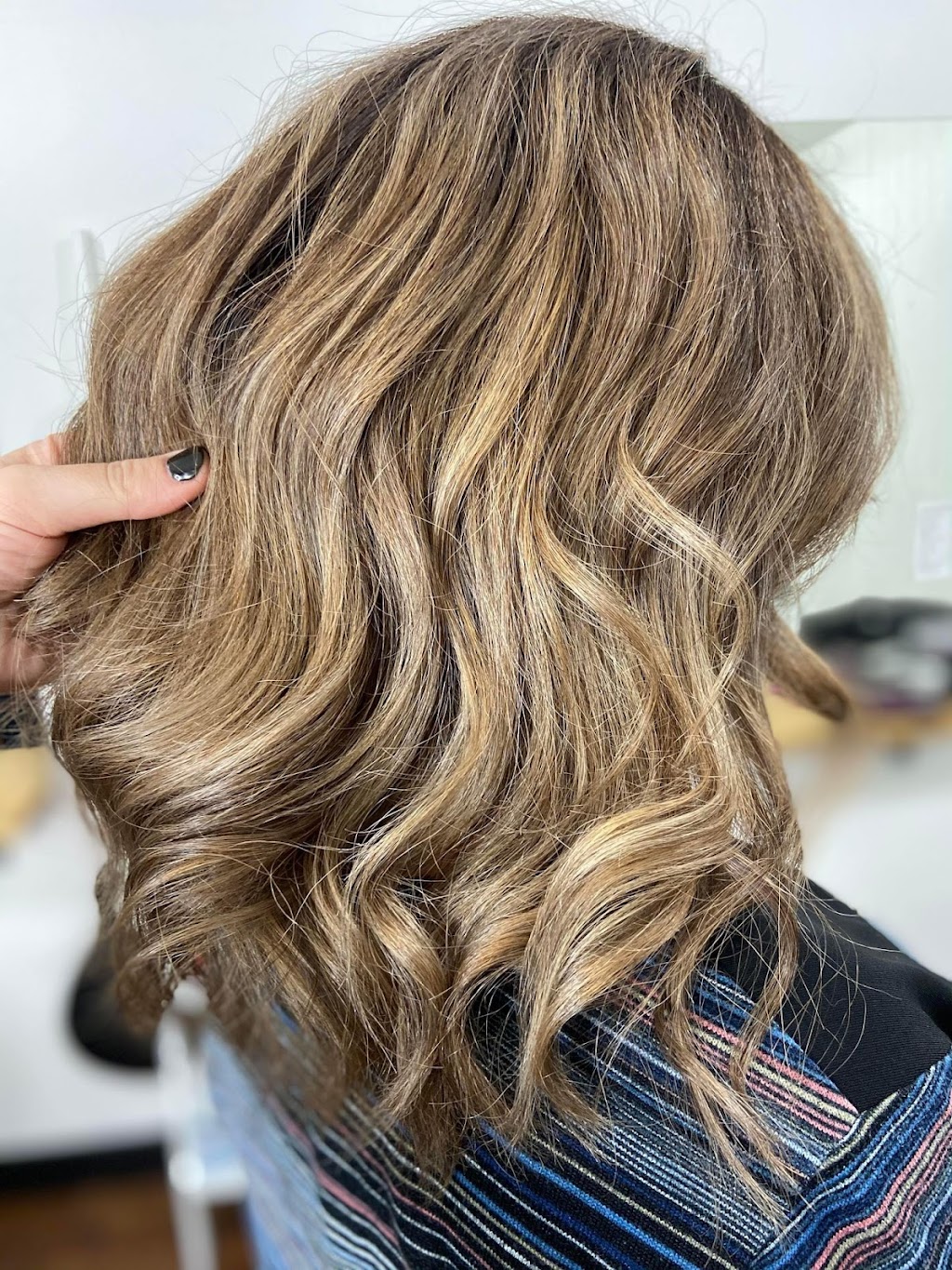 Mariem artiste coiffeuse | 1 Av. du Parc, Sainte-Clotilde-de-Beauce, QC G0N 1C0, Canada | Phone: (418) 427-5789