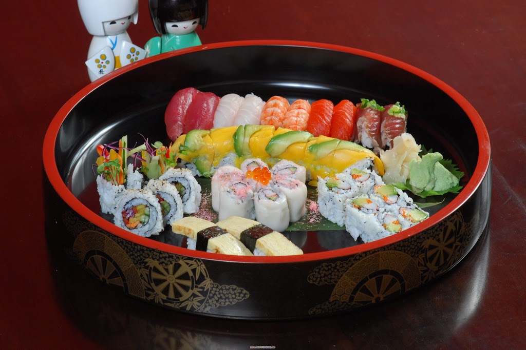 Izumi Sushi | 1530 Regent Ave W, Winnipeg, MB R2C 4J5, Canada | Phone: (204) 888-8668