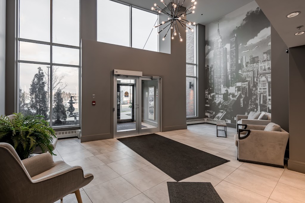 The Hazelton Apartments and Townhouses - Skyline Living | 39 Seapoint Rd, Dartmouth, NS B3B 0K2, Canada | Phone: (902) 403-4349
