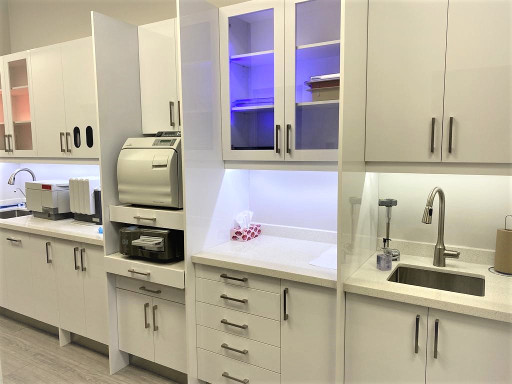 Castle Oaks Dentistry | 225 Castle Oaks Crossing, Brampton, ON L6P 3X3, Canada | Phone: (905) 915-5288