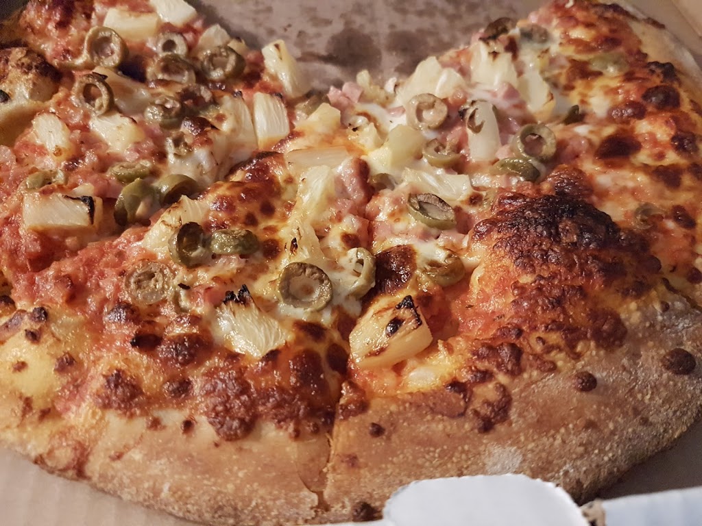 Paezanos Pizza | 420 Leacock Dr, Barrie, ON L4N 5G5, Canada | Phone: (705) 722-1717