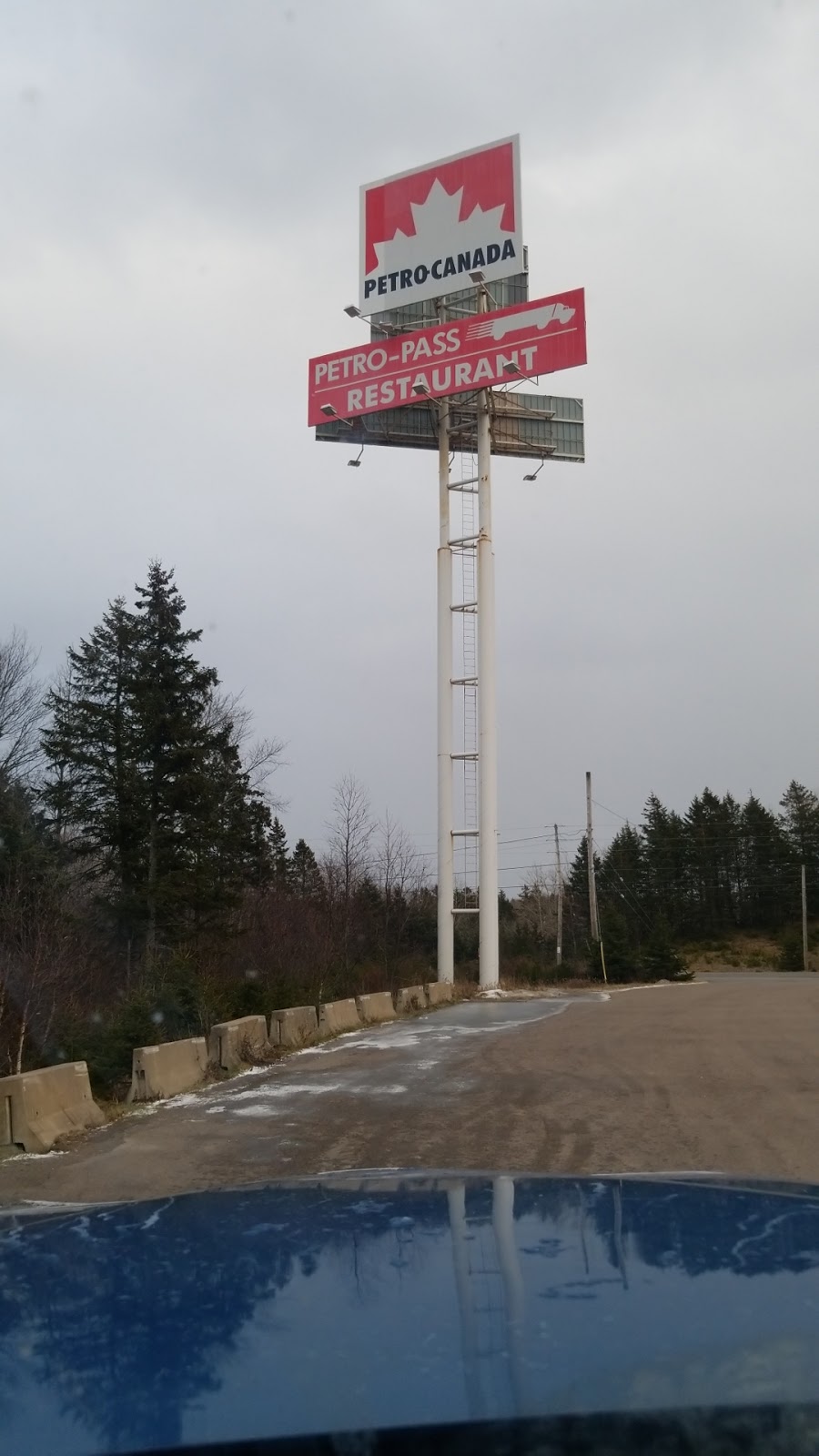 Petro-Pass Truck Stop | 3376 NS-104, Debert, NS B0M 1G0, Canada | Phone: (902) 662-3452