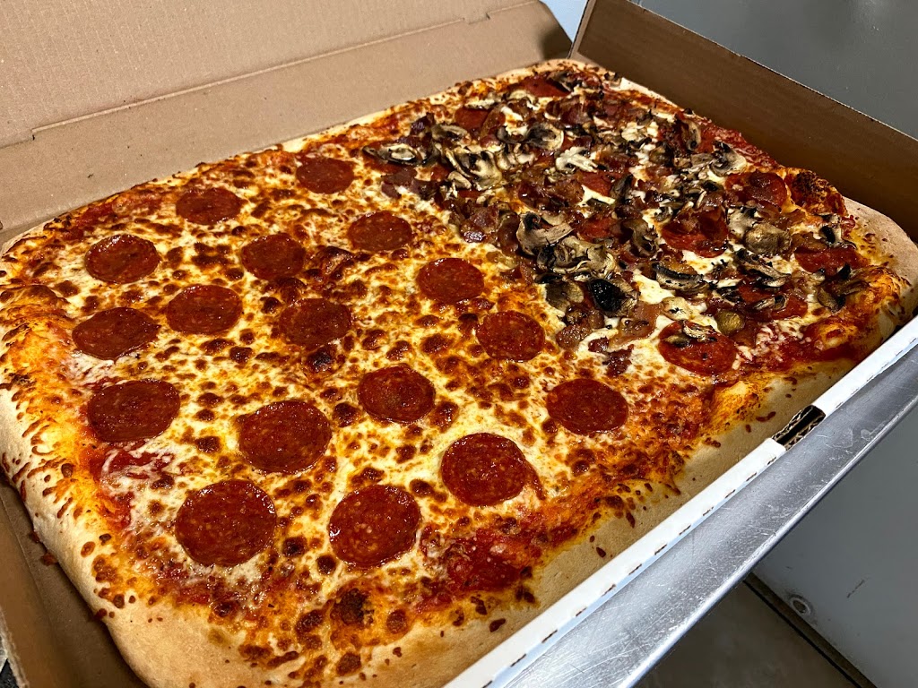 Nonnas Pizza | 1401 River Rd E, Kitchener, ON N2A 3X9, Canada | Phone: (519) 590-7492