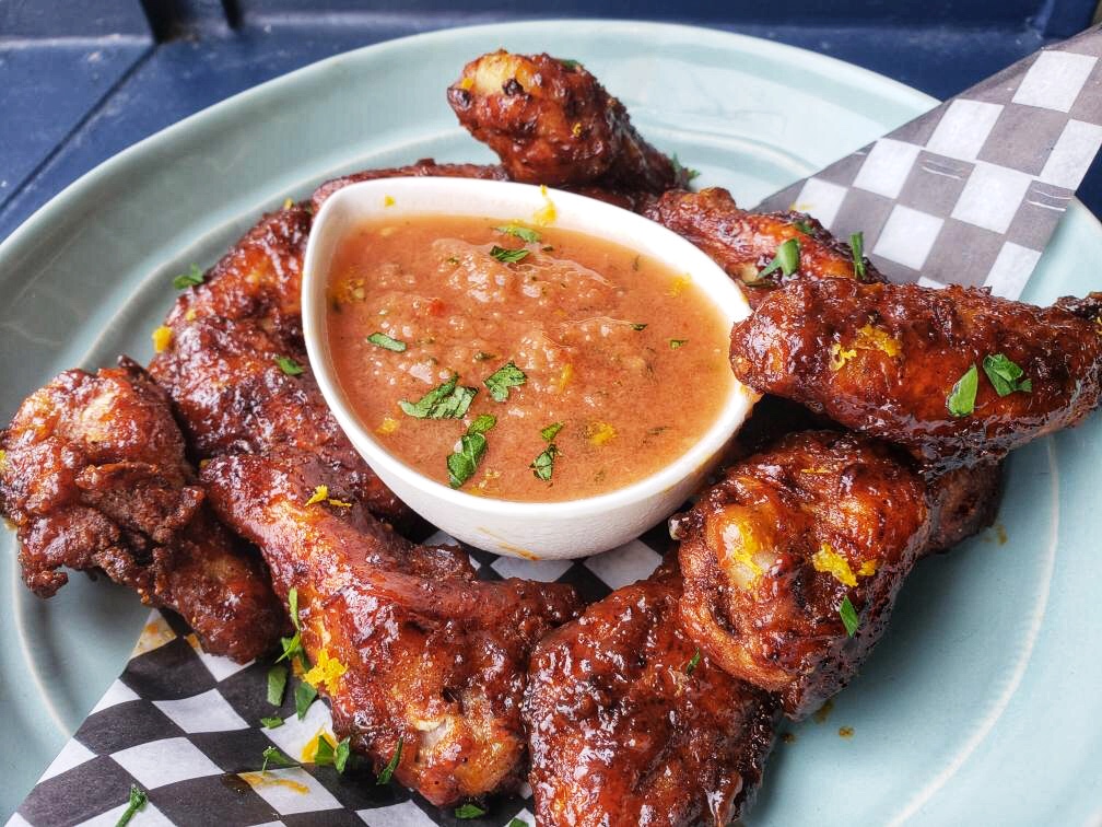Unchained Kitchen | 2606 Agricola St, Halifax, NS B3K 4C8, Canada | Phone: (902) 407-2244