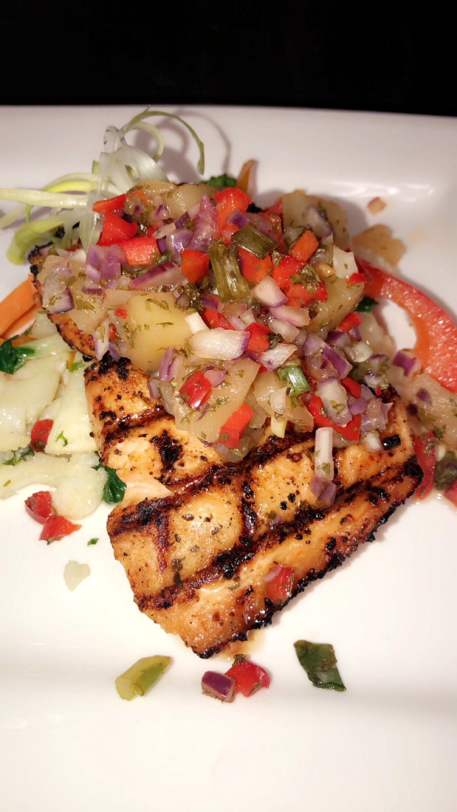 Tonys Skinny Chef Bistro | 6435 Dixie Rd Unit 1, Mississauga, ON L5T 1X4, Canada | Phone: (905) 564-8955