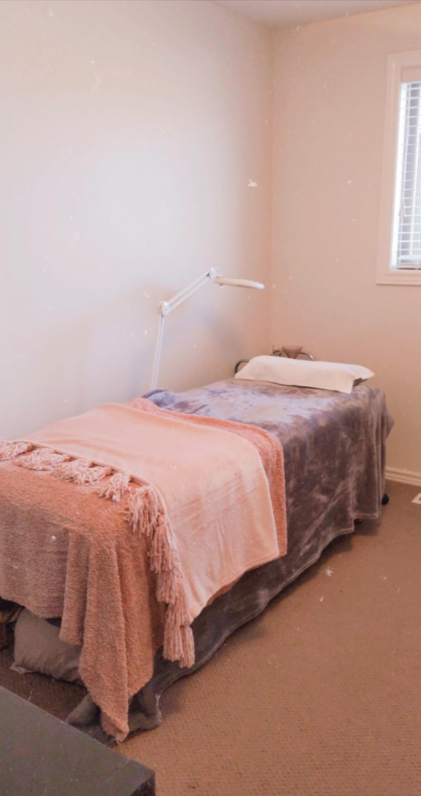 Paris Beauty Co. | 6 Kelly Ct, Paris, ON N3L 4G6, Canada | Phone: (613) 807-7885
