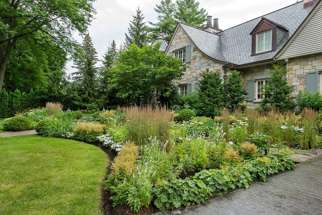 Stuart Webster Horticulture | 5794 Pl. Turcot bureau 200, Montréal, QC H4C 1W3, Canada | Phone: (514) 876-0178