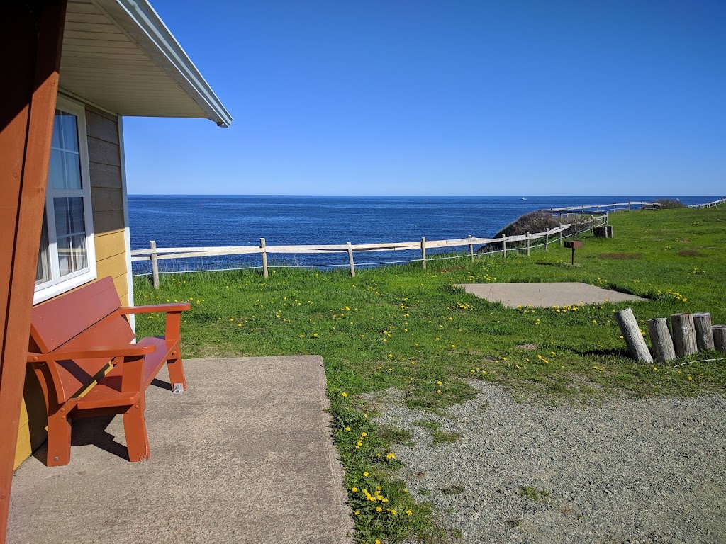 Ocean View Motel and Chalets | 15569 Cabot Trail, Chéticamp, NS B0E 1H0, Canada | Phone: (902) 224-2313