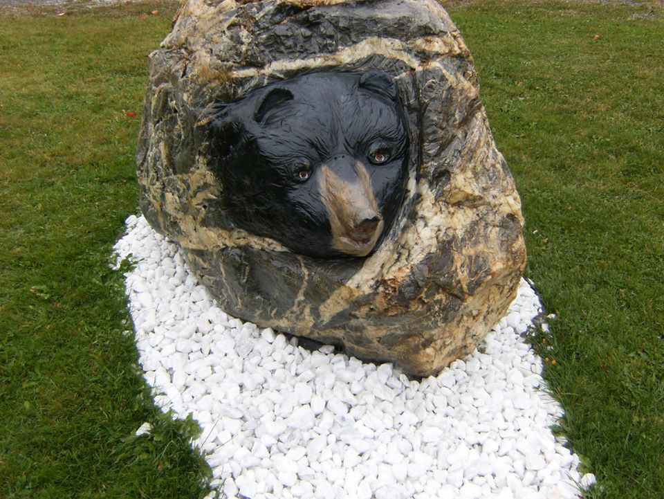 André Giroux, Sculpteur de la nature autochtone | 712 8e Rue, Saint-Prosper, QC G0M 1Y0, Canada | Phone: (418) 594-5854