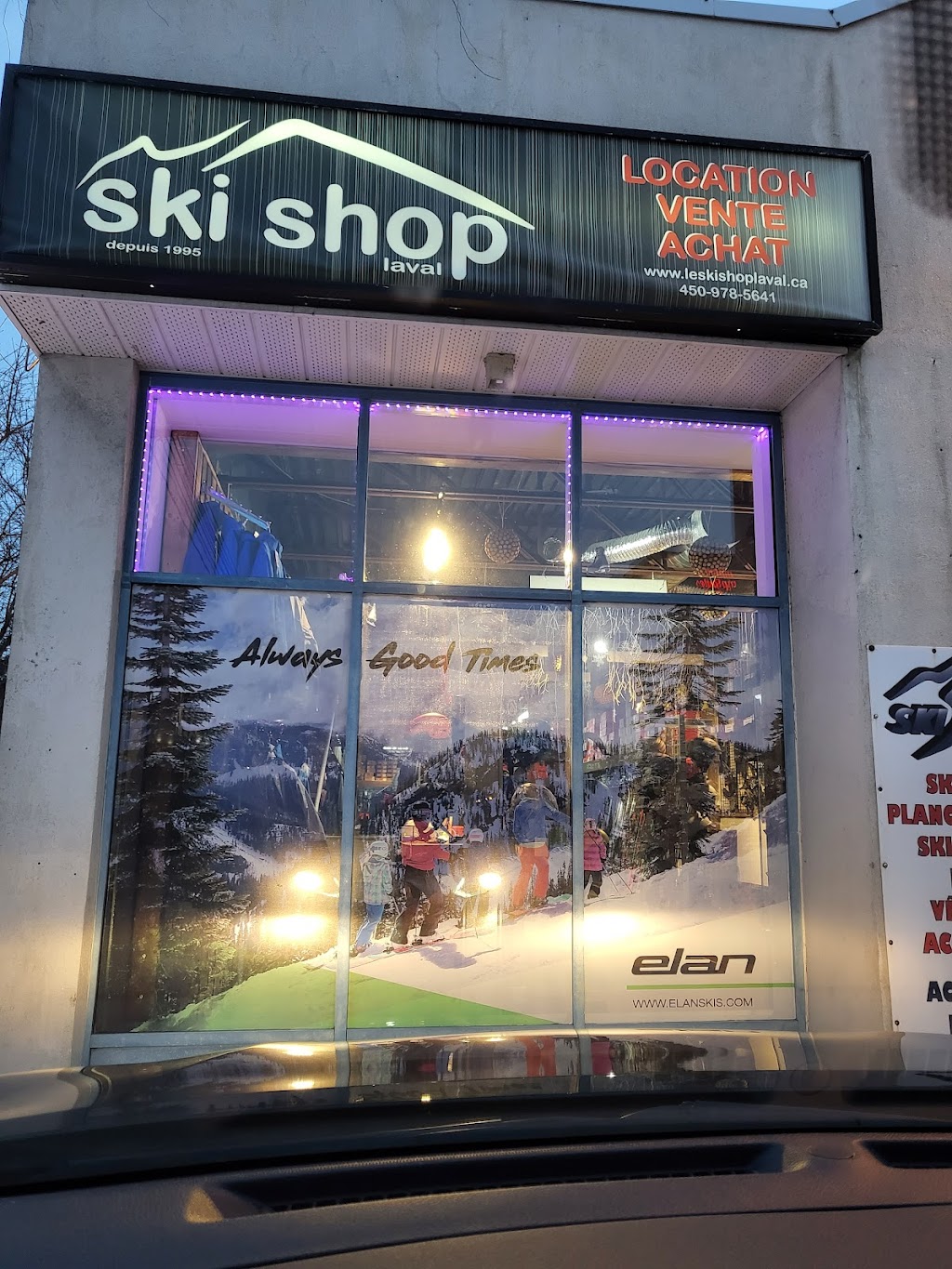 Ski Shop Laval | 1916 Bd du Curé-Labelle, Laval, QC H7T 1L3, Canada | Phone: (450) 978-5641