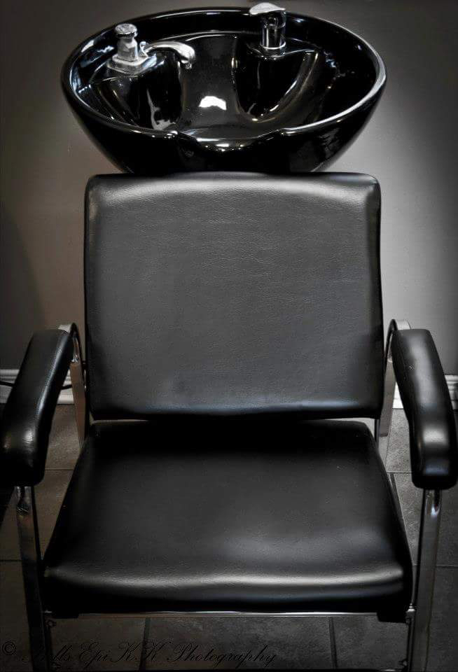 One Stop Beauty Shop | 352 Midland Ave, Midland, ON L4R 3K7, Canada | Phone: (705) 526-1068