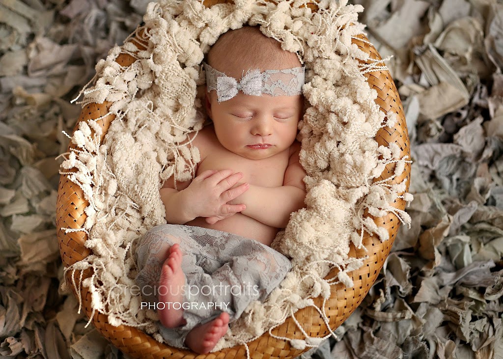 Precious Portraits by Heather Masters | Garth Trails Crescent, Hamilton, ON L9B 2X2, Canada | Phone: (905) 679-9633