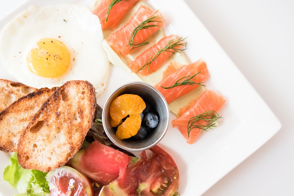 Marché des Éclusiers | 400 R. de la Commune O, Montréal, QC H3C 0N8, Canada | Phone: (438) 795-8265