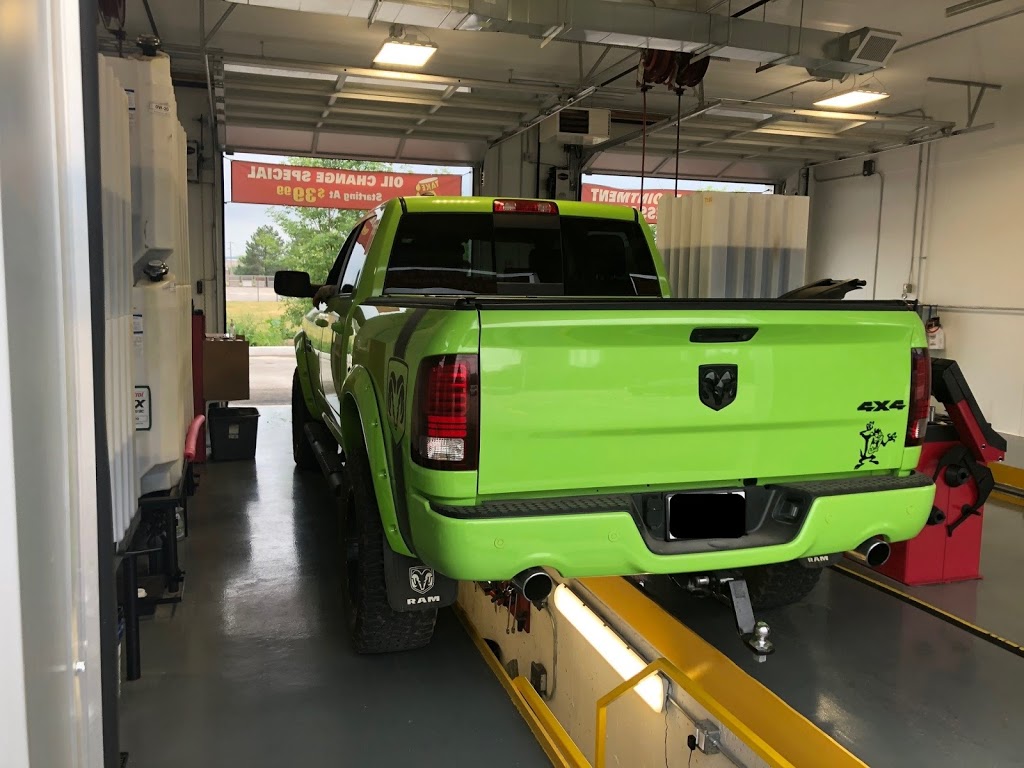 Take 5 Oil Change | 5223 Dundas St, Burlington, ON L7R 3X4, Canada | Phone: (905) 336-9669