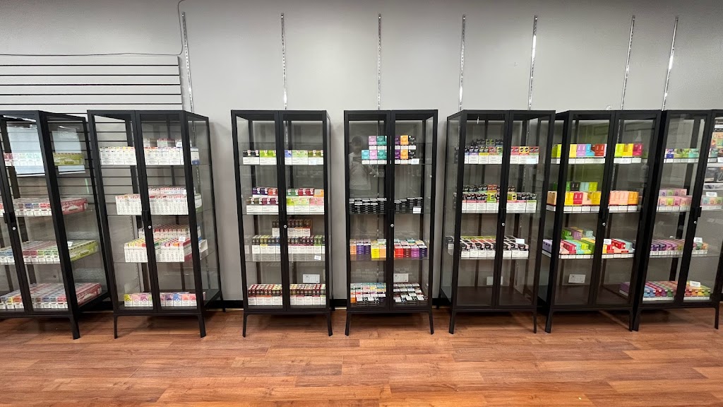 VIP Vape - London | 1631 Oxford St E, London, ON N5V 2Z4, Canada | Phone: (519) 930-7965