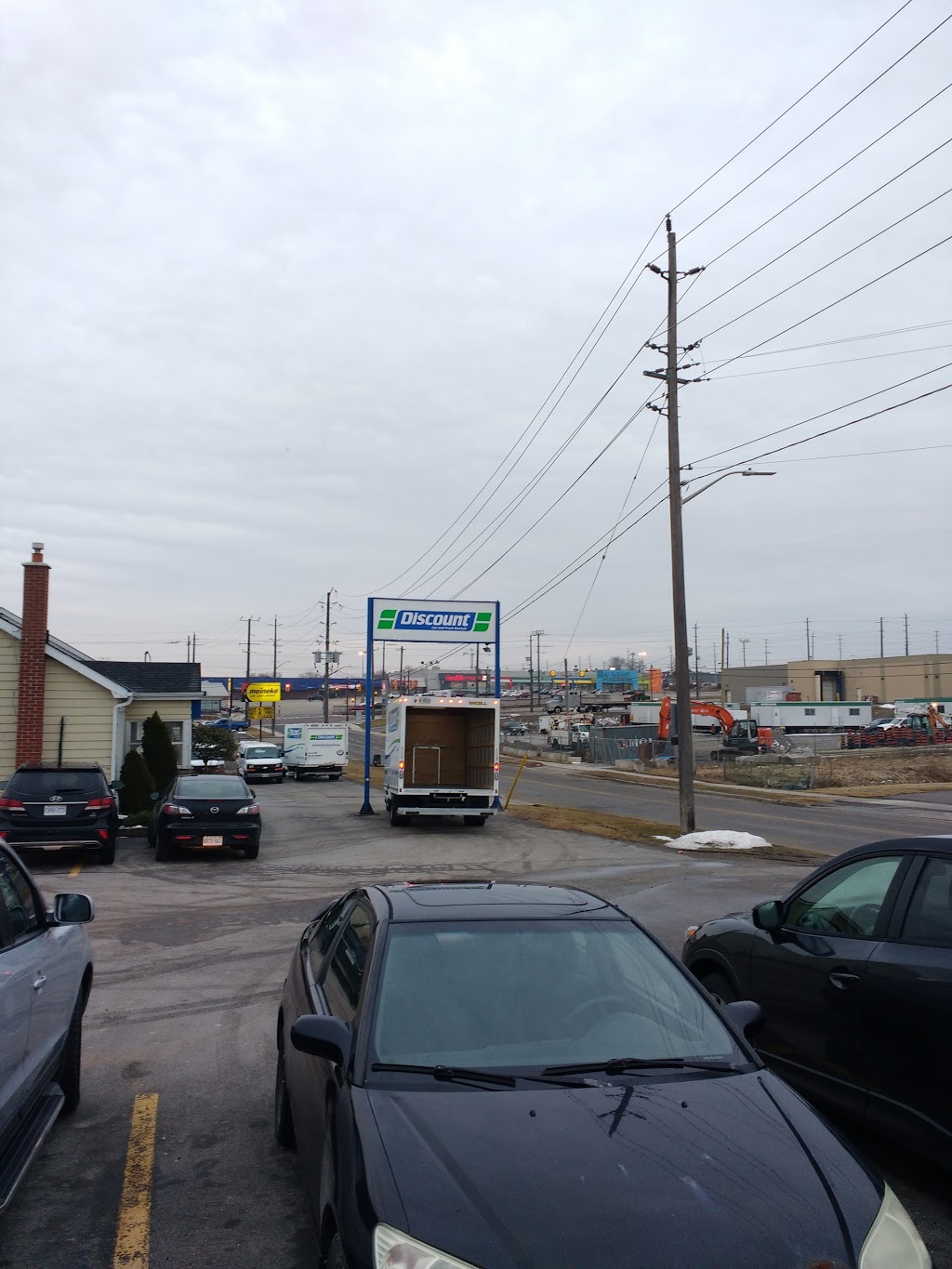 Discount Car & Truck Rentals | 37 George St, Newmarket, ON L3Y 4V4, Canada | Phone: (905) 853-0376