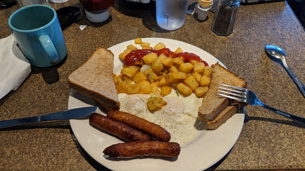 Broadway Bar & Grill | 1896 Prince of Wales Dr, Nepean, ON K2C 3J7, Canada | Phone: (613) 224-7004