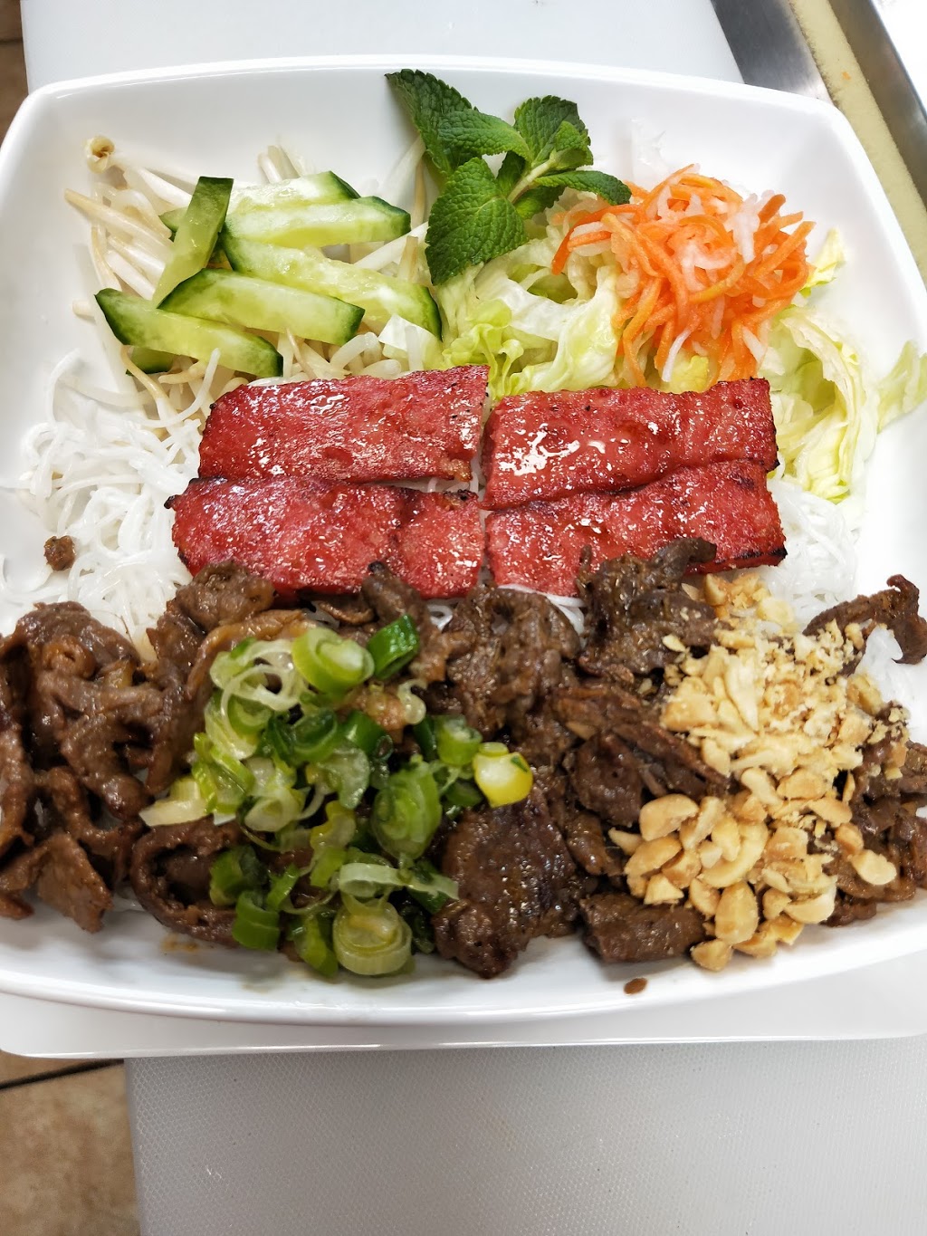 Pho Super 7 | 11-5451 Hwy 7, Woodbridge, ON L4L 0B2, Canada | Phone: (905) 605-8667